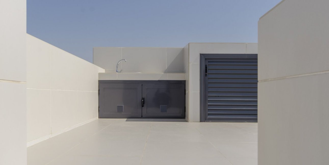 Obra nueva - Villa -
Orihuela Costa - Campoamor