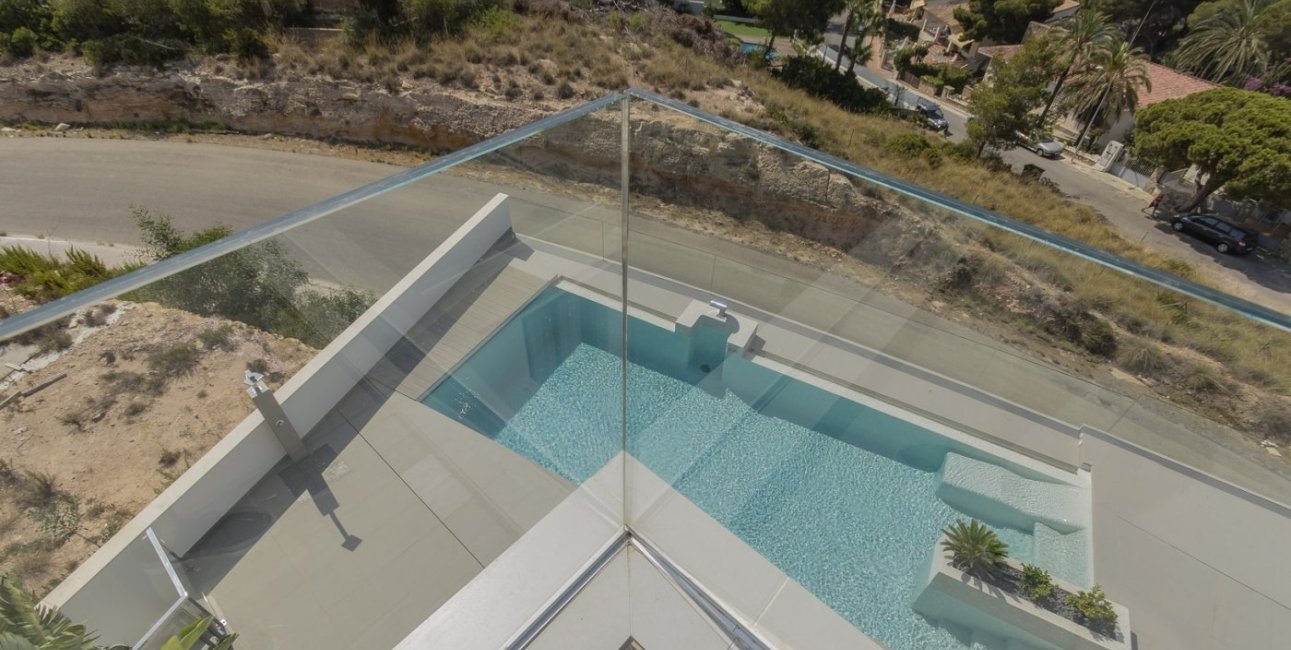 Obra nueva - Villa -
Orihuela Costa - Campoamor
