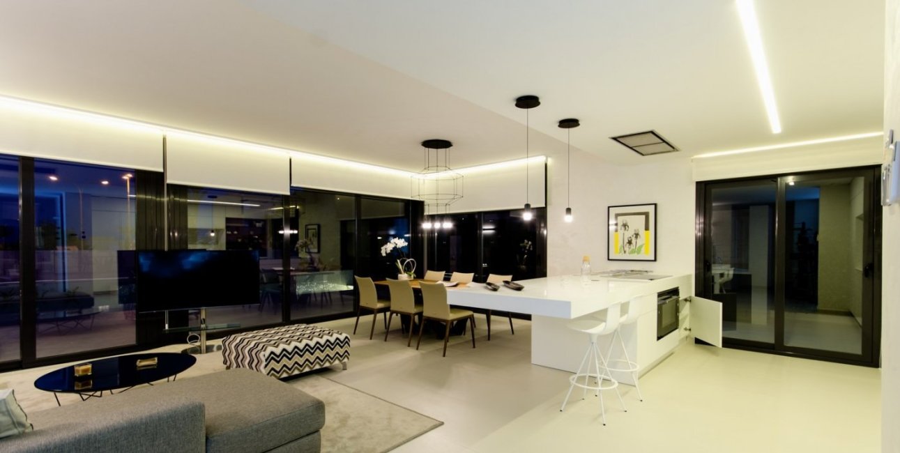 Obra nueva - Villa -
Orihuela Costa - Campoamor