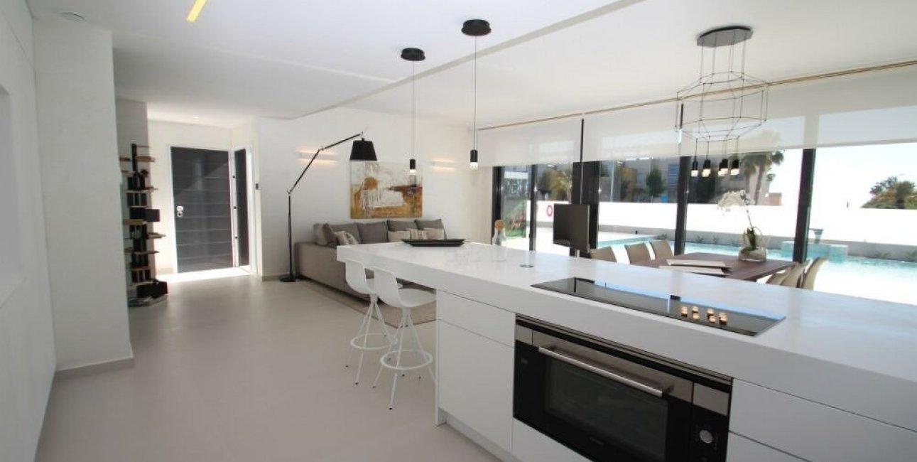 Obra nueva - Villa -
Orihuela Costa - Campoamor