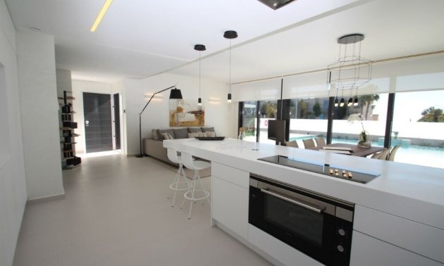 Obra nueva - Villa -
Orihuela Costa - Campoamor