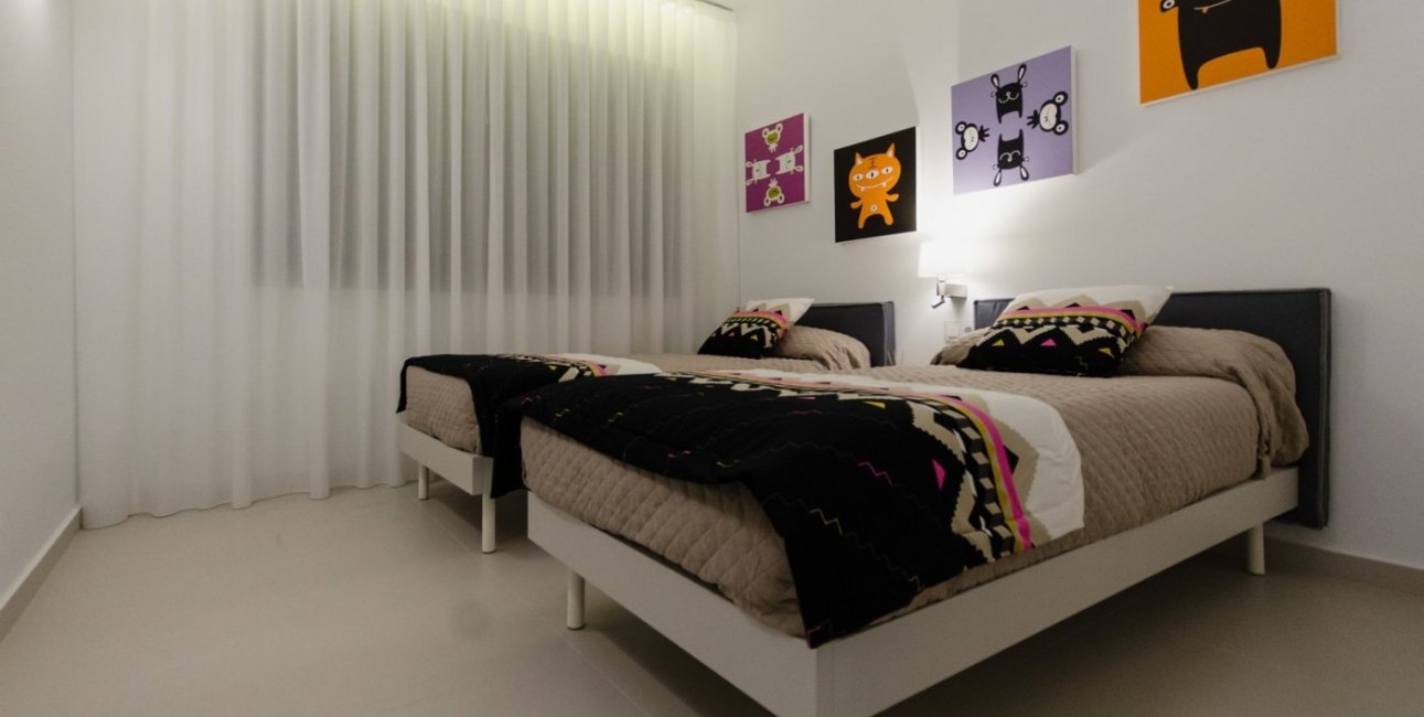 Obra nueva - Villa -
Orihuela Costa - Campoamor