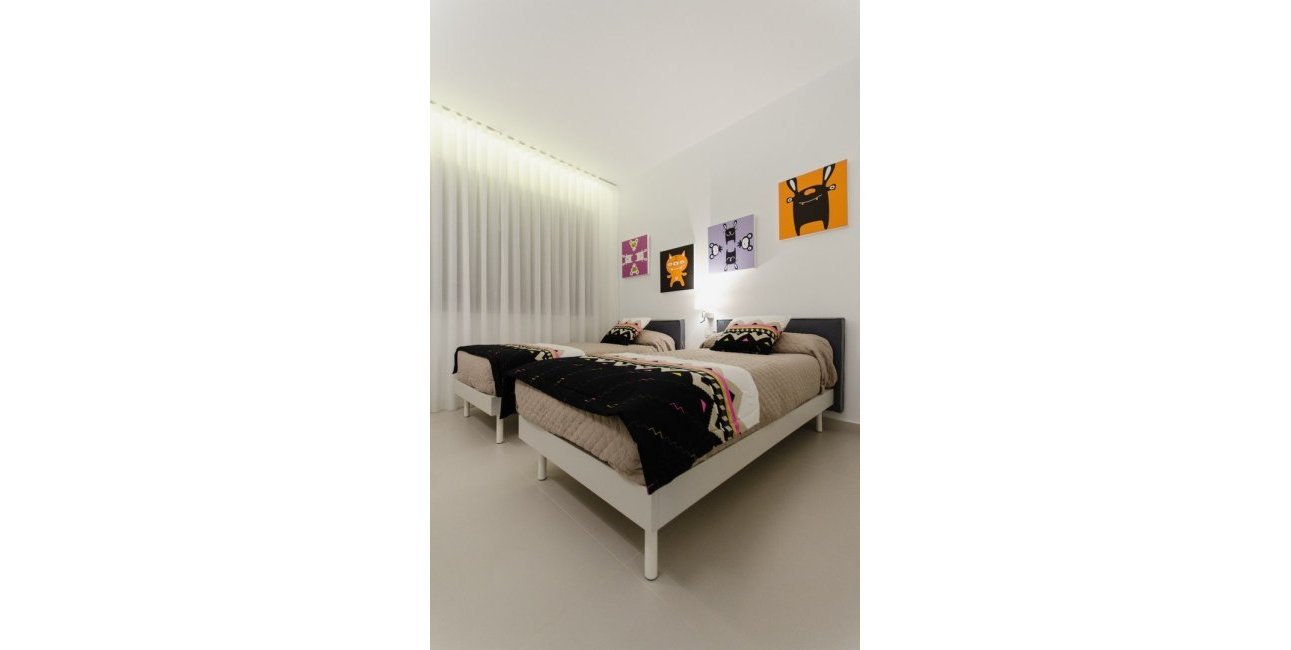 Obra nueva - Villa -
Orihuela Costa - Campoamor