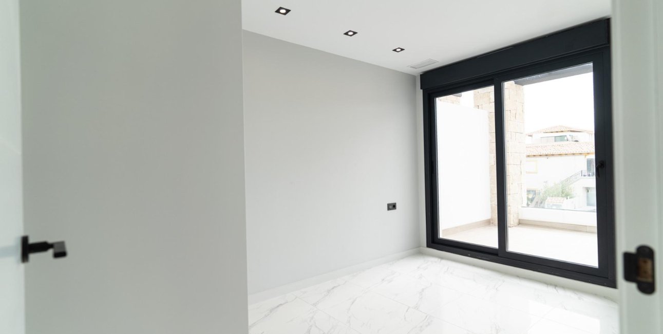 New Build - Villa -
Orihuela Costa - Punta Prima