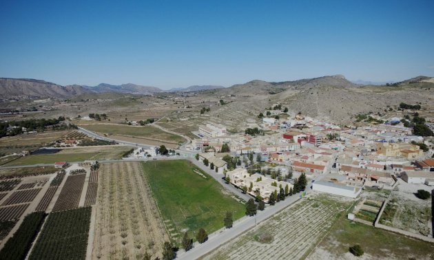 Obra nueva - Villa -
Hondón de las Nieves - Centro