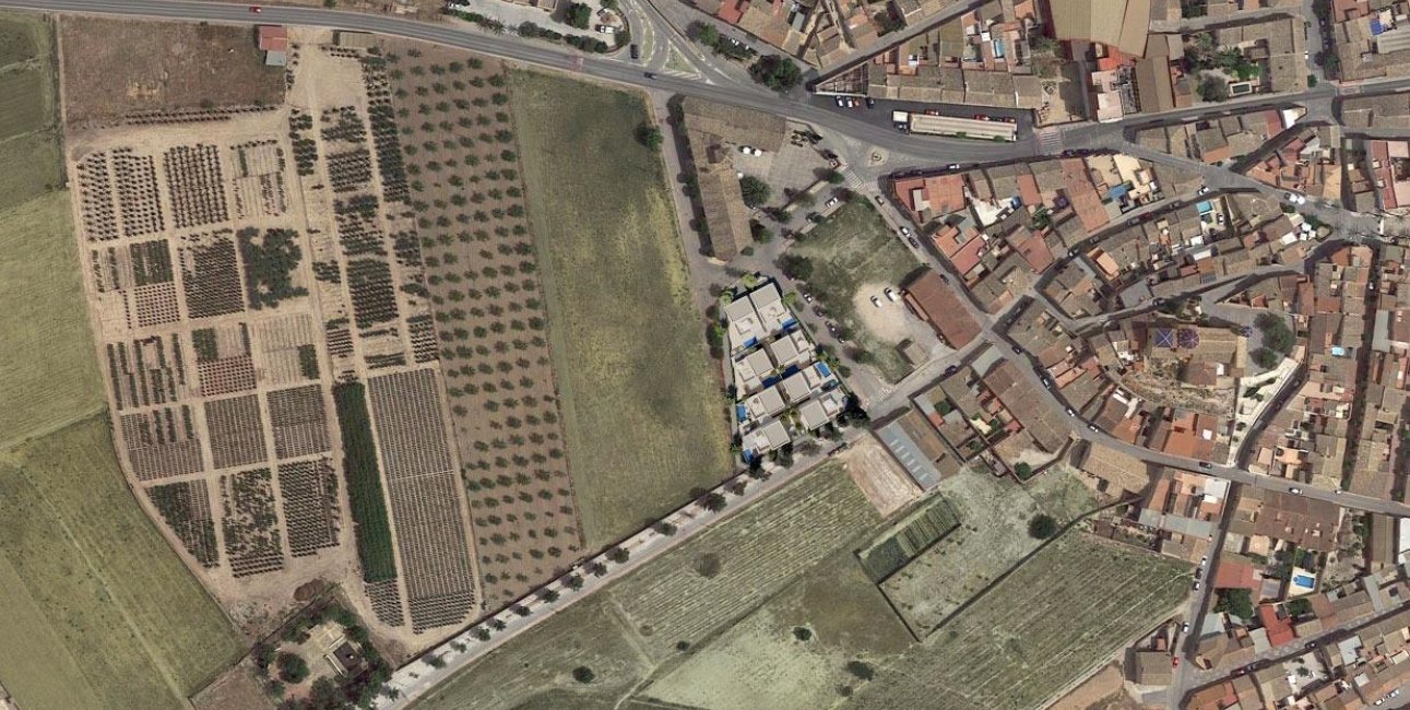 Obra nueva - Villa -
Hondón de las Nieves - Centro