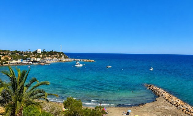 Reventa - Villa / House -
Orihuela Costa - Cabo Roig