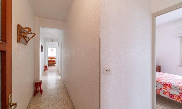 Resale - Apartment / flat -
Torrevieja - Playa del Cura