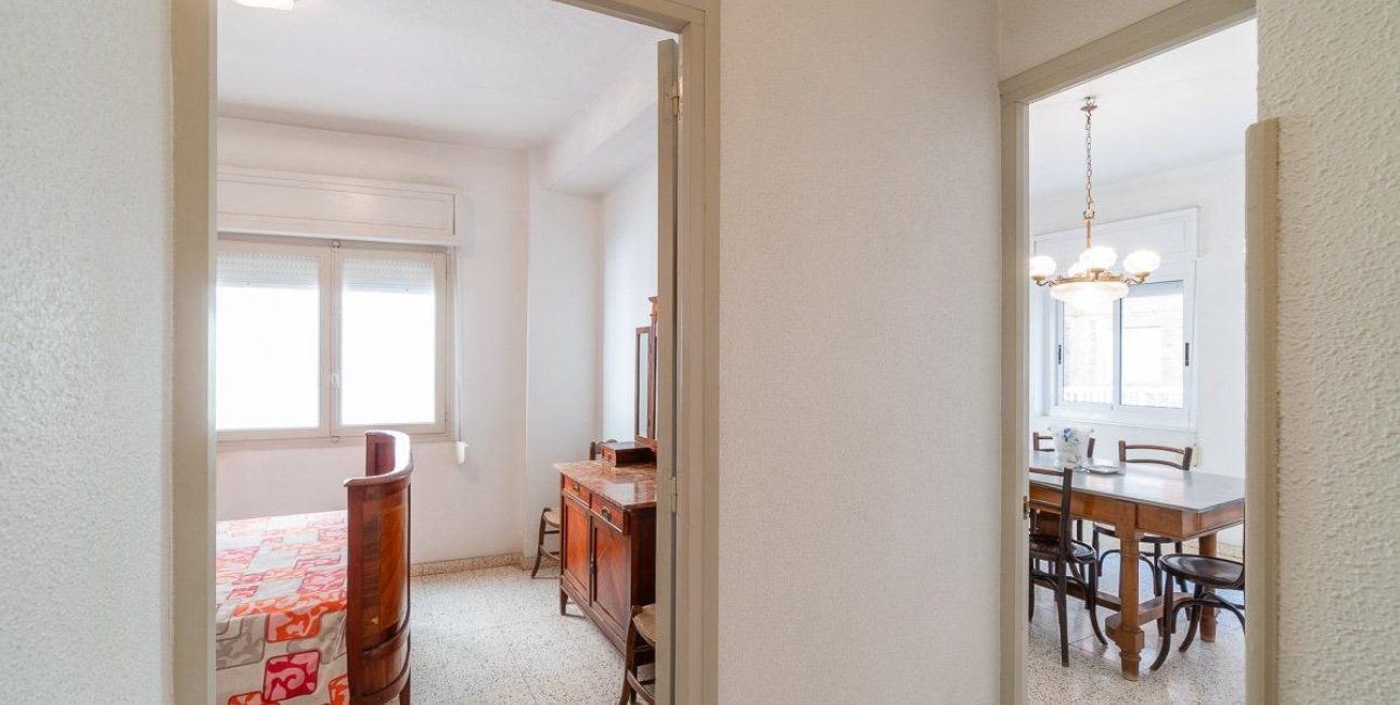 Resale - Apartment / flat -
Torrevieja - Playa del Cura