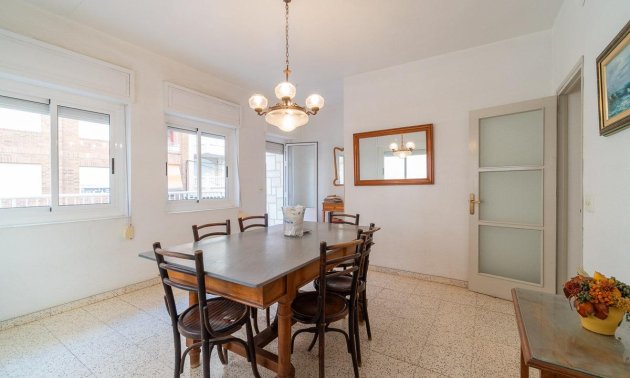 Resale - Apartment / flat -
Torrevieja - Playa del Cura