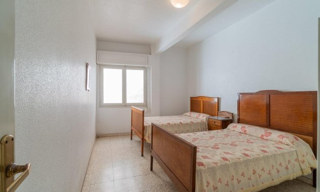 Resale - Apartment / flat -
Torrevieja - Playa del Cura
