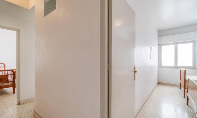 Resale - Apartment / flat -
Torrevieja - Playa del Cura