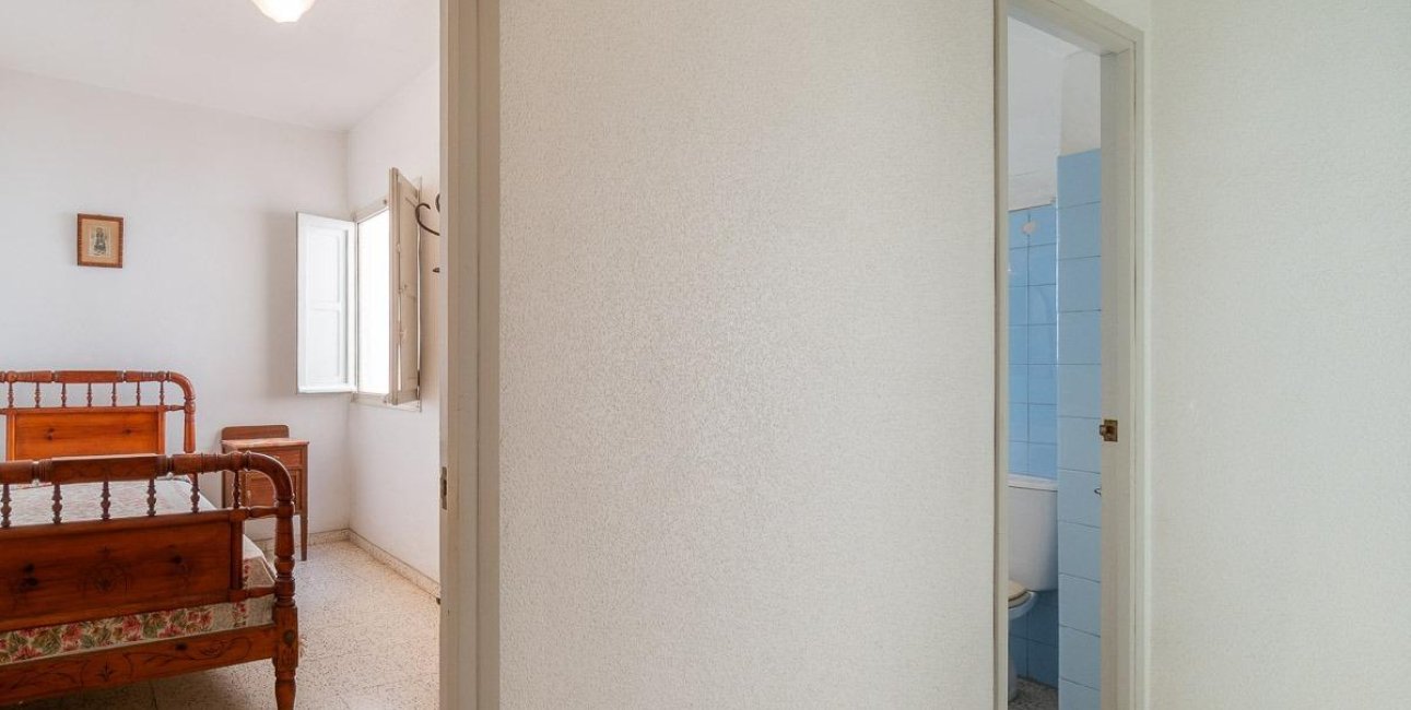 Resale - Apartment / flat -
Torrevieja - Playa del Cura
