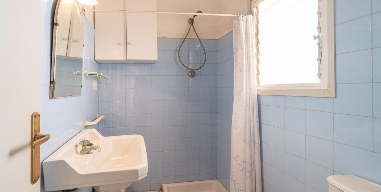 Resale - Apartment / flat -
Torrevieja - Playa del Cura