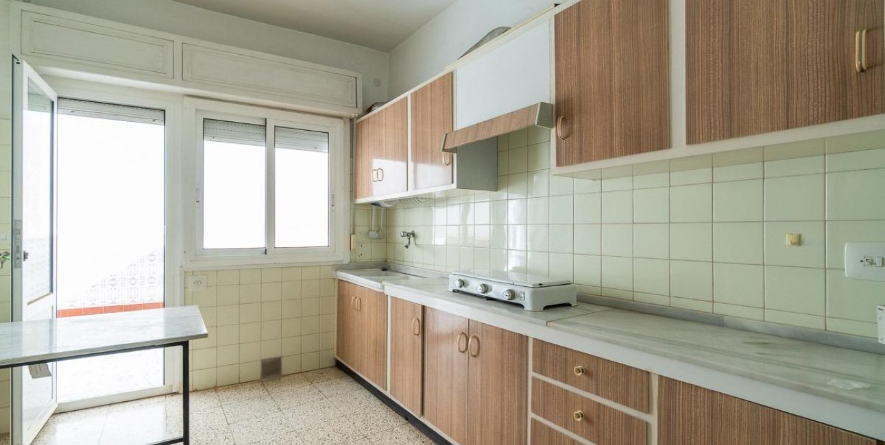 Resale - Apartment / flat -
Torrevieja - Playa del Cura