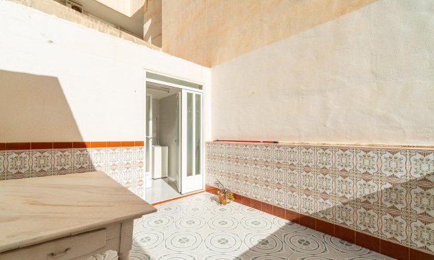 Resale - Apartment / flat -
Torrevieja - Playa del Cura
