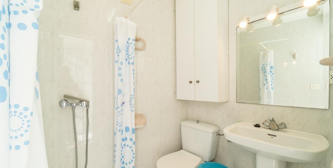 Resale - Apartment / flat -
Torrevieja - Playa del Cura