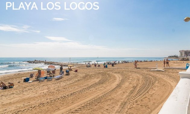 Resale - Apartment / flat -
Torrevieja - Playa del Cura