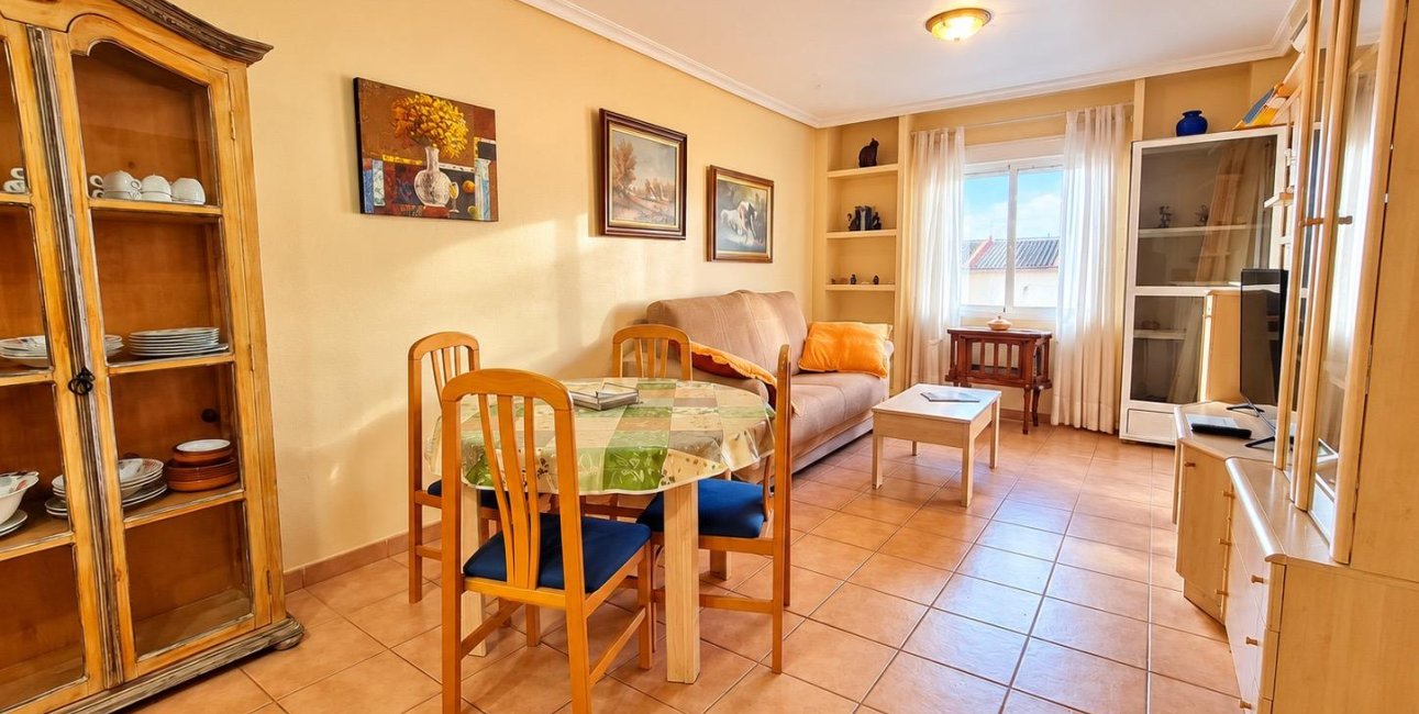 Resale - Apartment / flat -
Torrevieja - Torreblanca