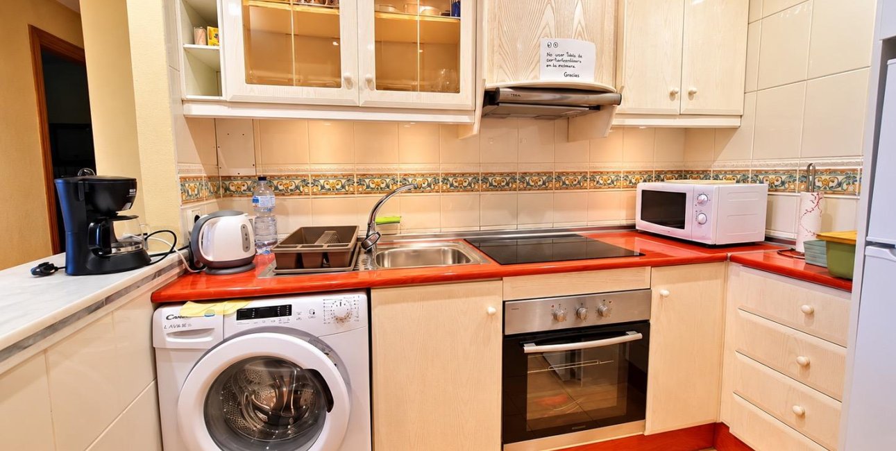 Resale - Apartment / flat -
Torrevieja - Torreblanca