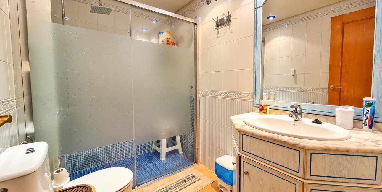 Resale - Apartment / flat -
Torrevieja - Torreblanca