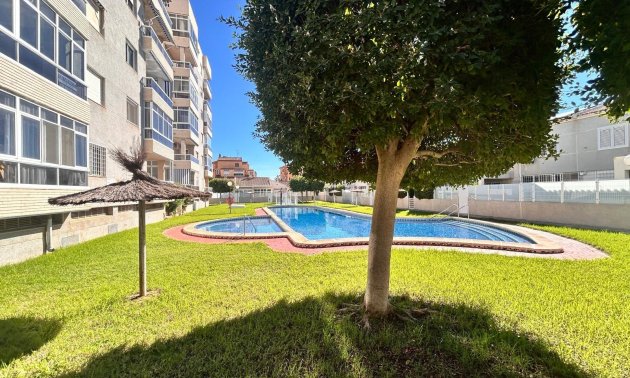Resale - Apartment / flat -
Torrevieja - Torreblanca