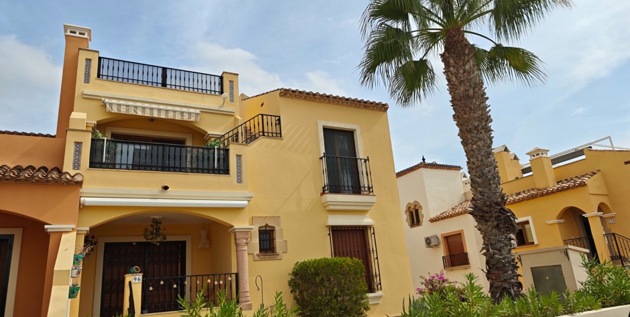 Rynek wtórny - Mieszkanie  -
Algorfa - La Finca Golf Resort