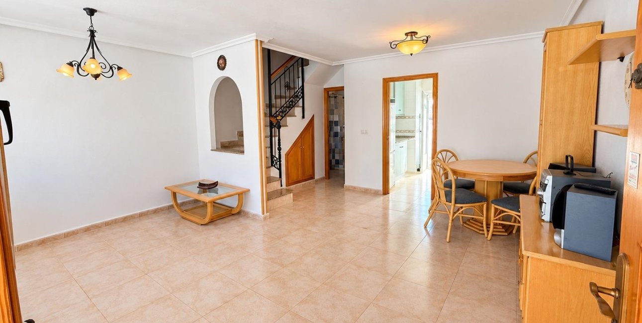 Reventa - Adosado -
Torrevieja - Torretas -La Siesta - El Limonar