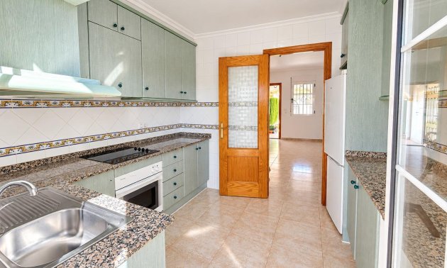 Reventa - Adosado -
Torrevieja - Torretas -La Siesta - El Limonar