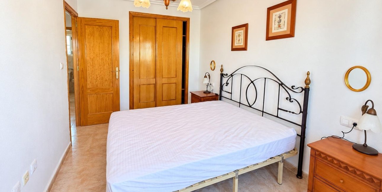 Reventa - Adosado -
Torrevieja - Torretas -La Siesta - El Limonar