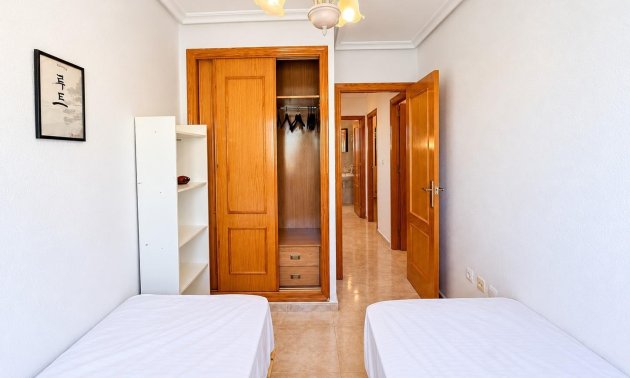 Reventa - Adosado -
Torrevieja - Torretas -La Siesta - El Limonar