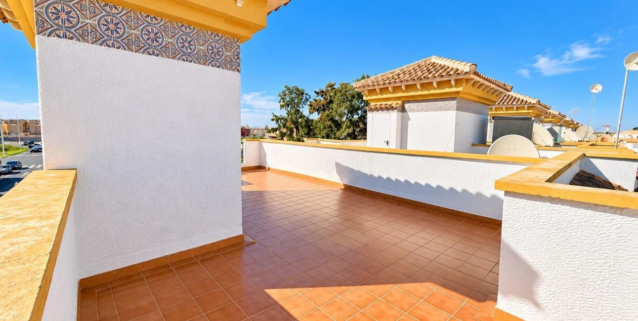 Reventa - Adosado -
Torrevieja - Torretas -La Siesta - El Limonar