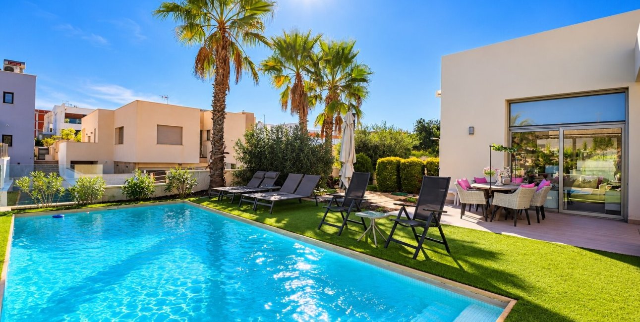 Resale - Villa -
Benijofar - Benijofar - Village
