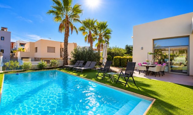 Resale - Villa -
Benijofar - Benijofar - Village