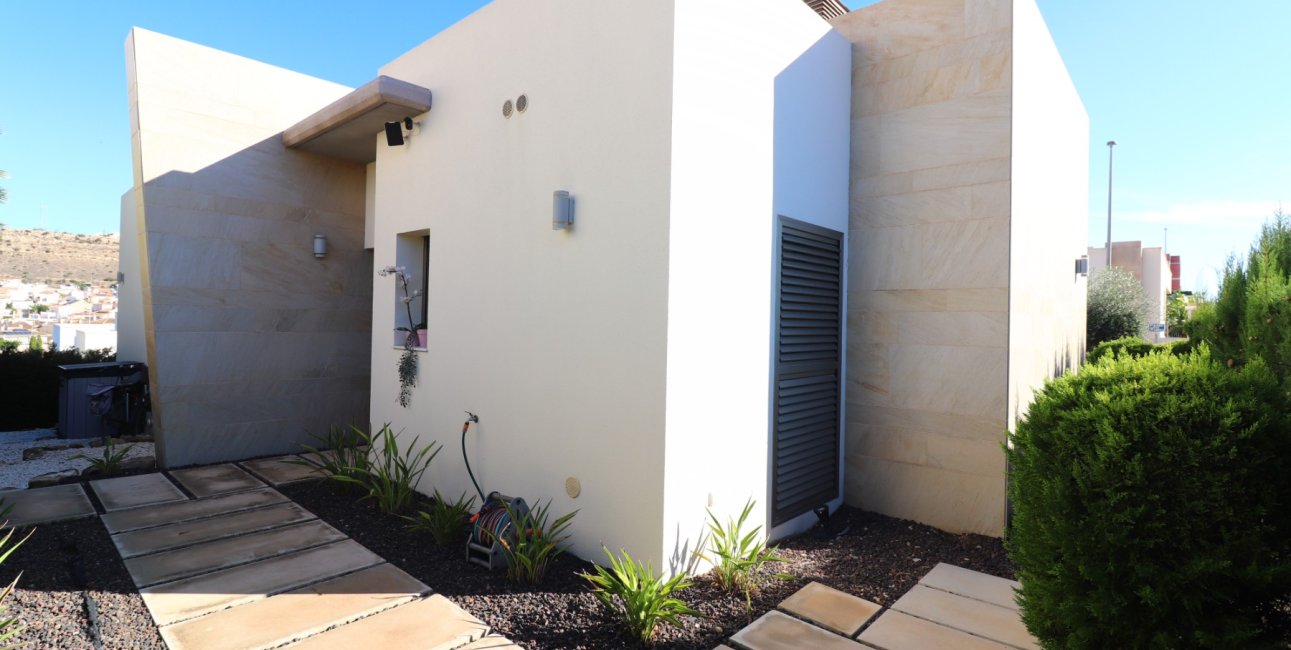 Resale - Villa -
Benijofar - Benijofar - Village