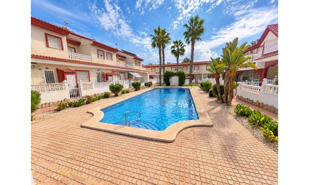 Resale - Townhouse -
Ciudad Quesada - Doña Pepa