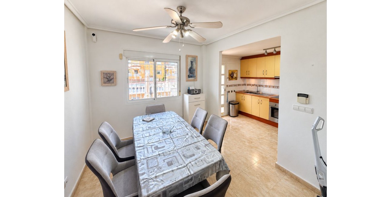 Resale - Townhouse -
Ciudad Quesada - Doña Pepa