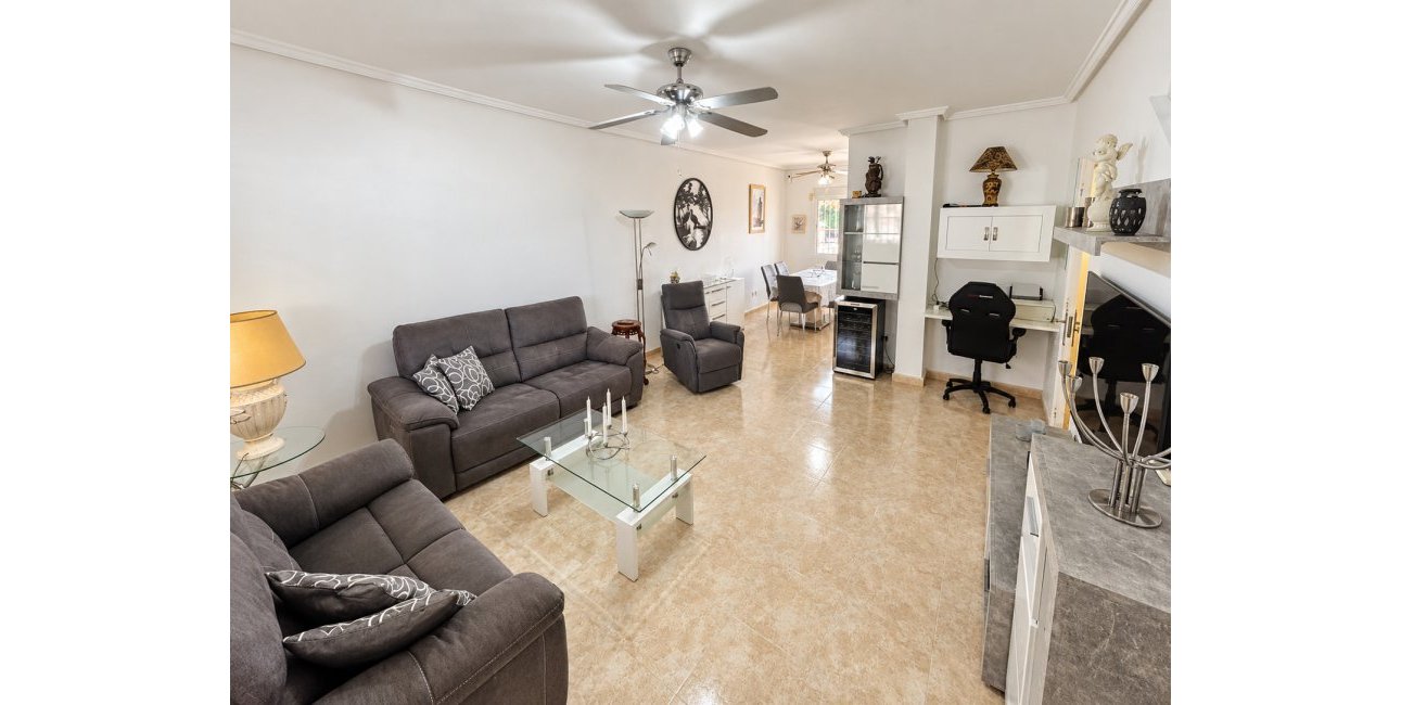 Resale - Townhouse -
Ciudad Quesada - Doña Pepa