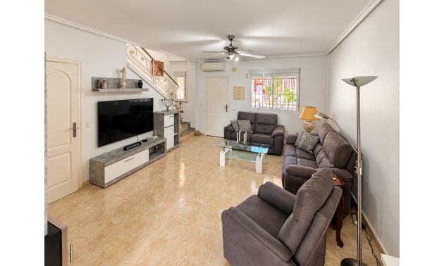 Resale - Townhouse -
Ciudad Quesada - Doña Pepa