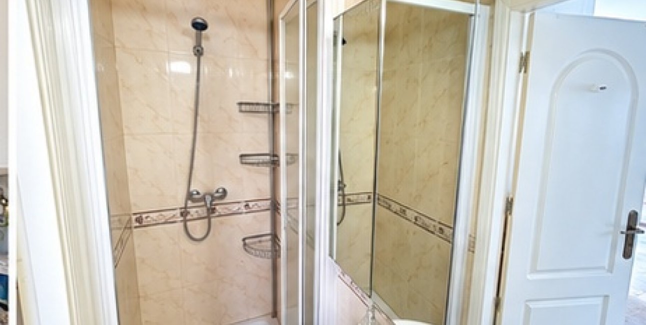 Resale - Townhouse -
Ciudad Quesada - Doña Pepa