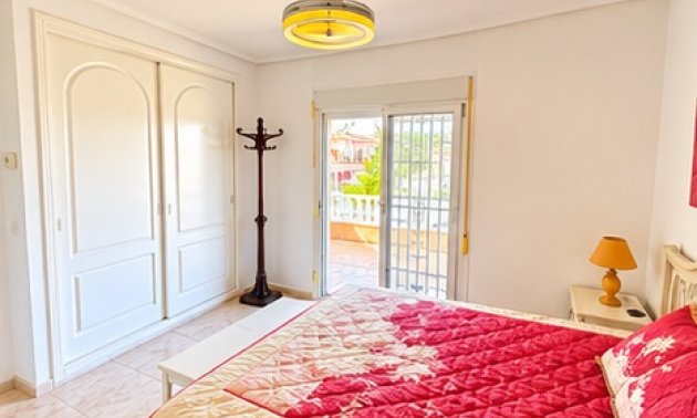 Resale - Townhouse -
Ciudad Quesada - Doña Pepa