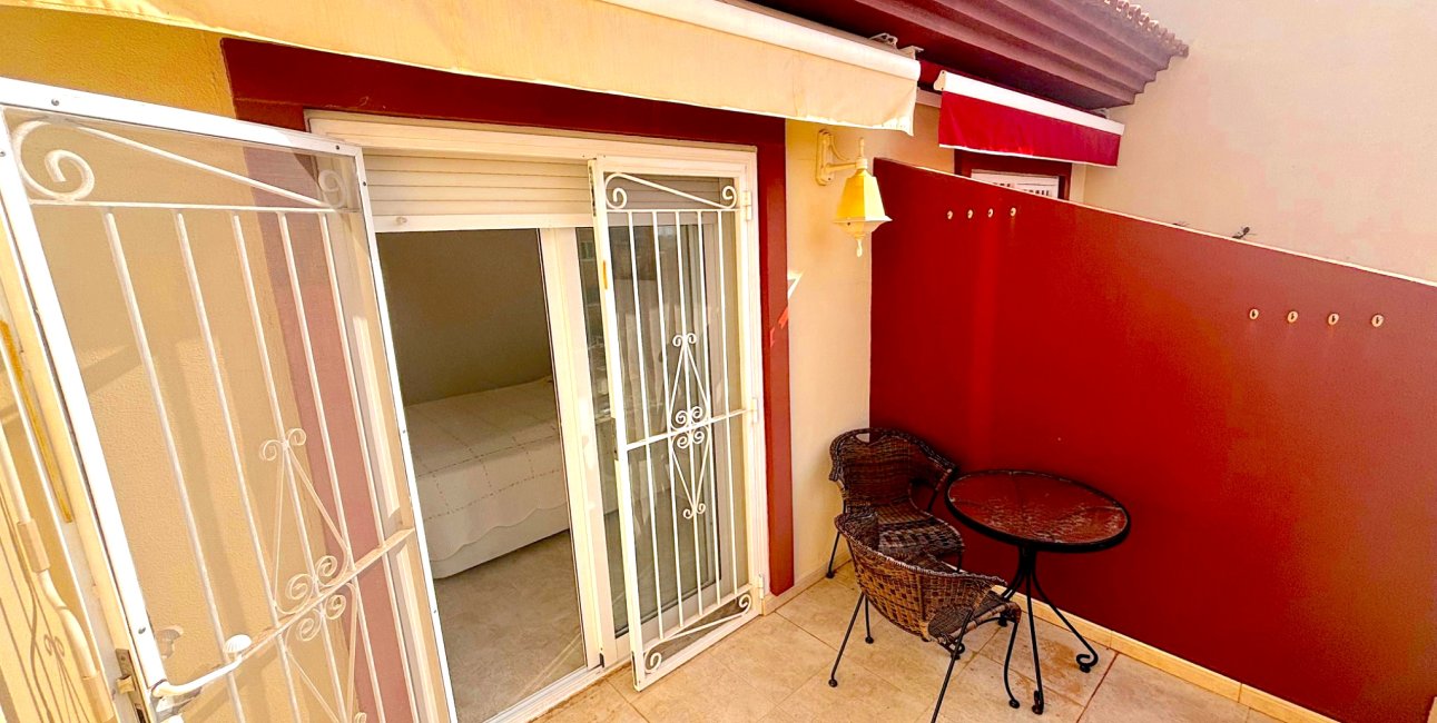 Resale - Townhouse -
Ciudad Quesada - Doña Pepa
