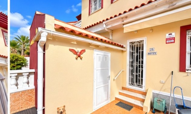 Resale - Townhouse -
Ciudad Quesada - Doña Pepa