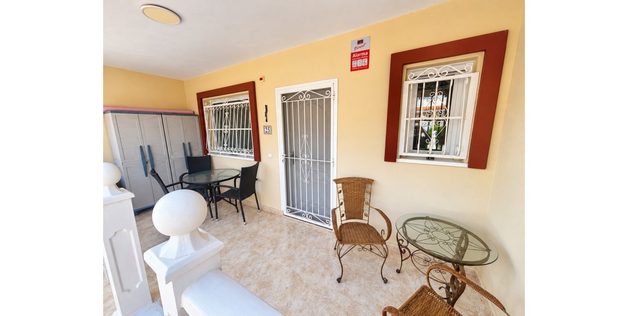 Resale - Townhouse -
Ciudad Quesada - Doña Pepa