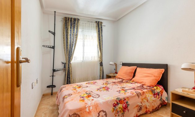 Rynek wtórny - Bungalow -
Torrevieja - El limonar