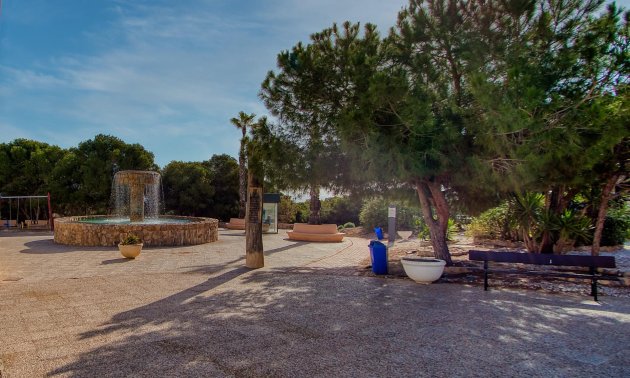 Rynek wtórny - Bungalow -
Torrevieja - La Mata