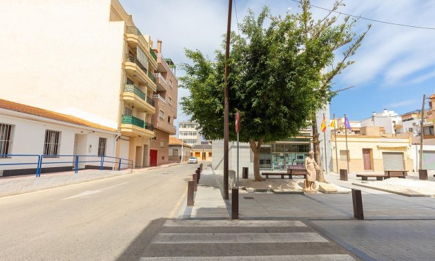 Rynek wtórny - Mieszkanie w bloku -
Torrevieja - La Mata