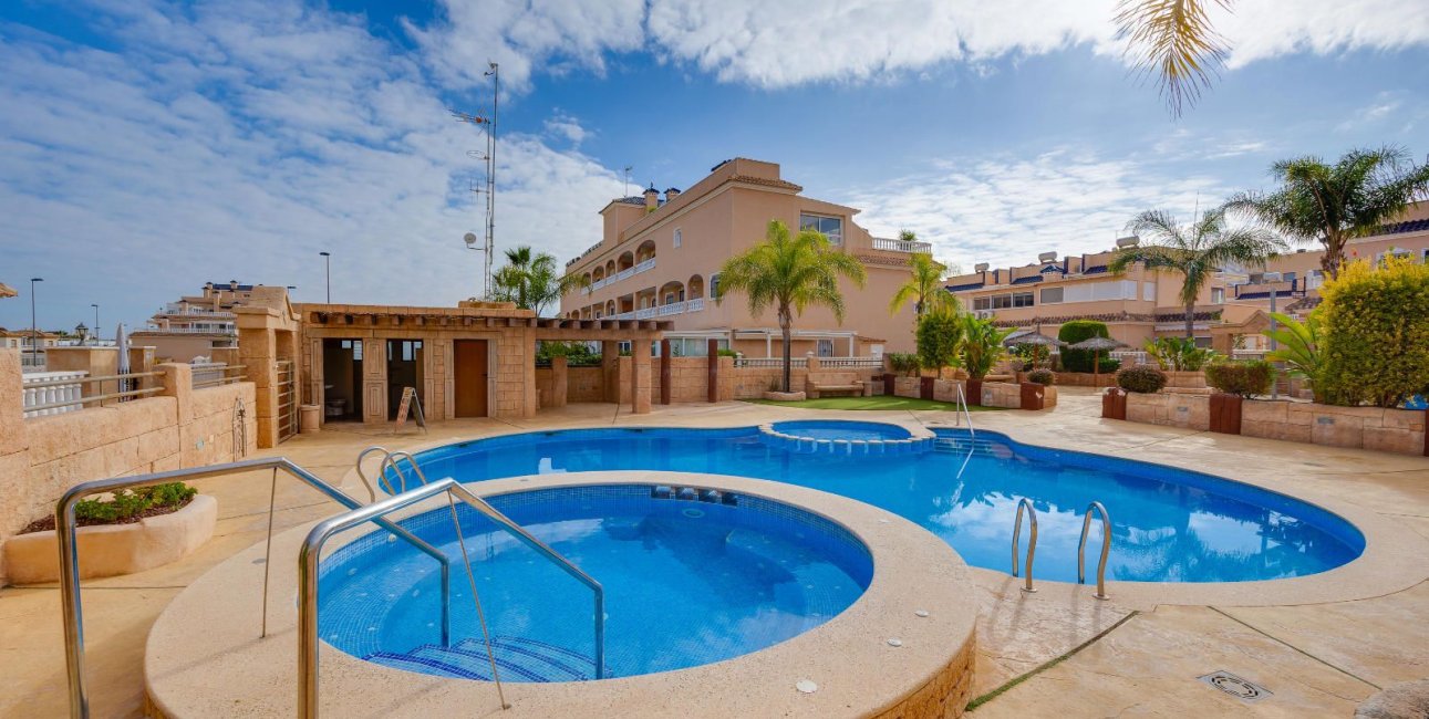 Rynek wtórny - Bungalows Planta Baja -
Orihuela-Costa - Los dolses