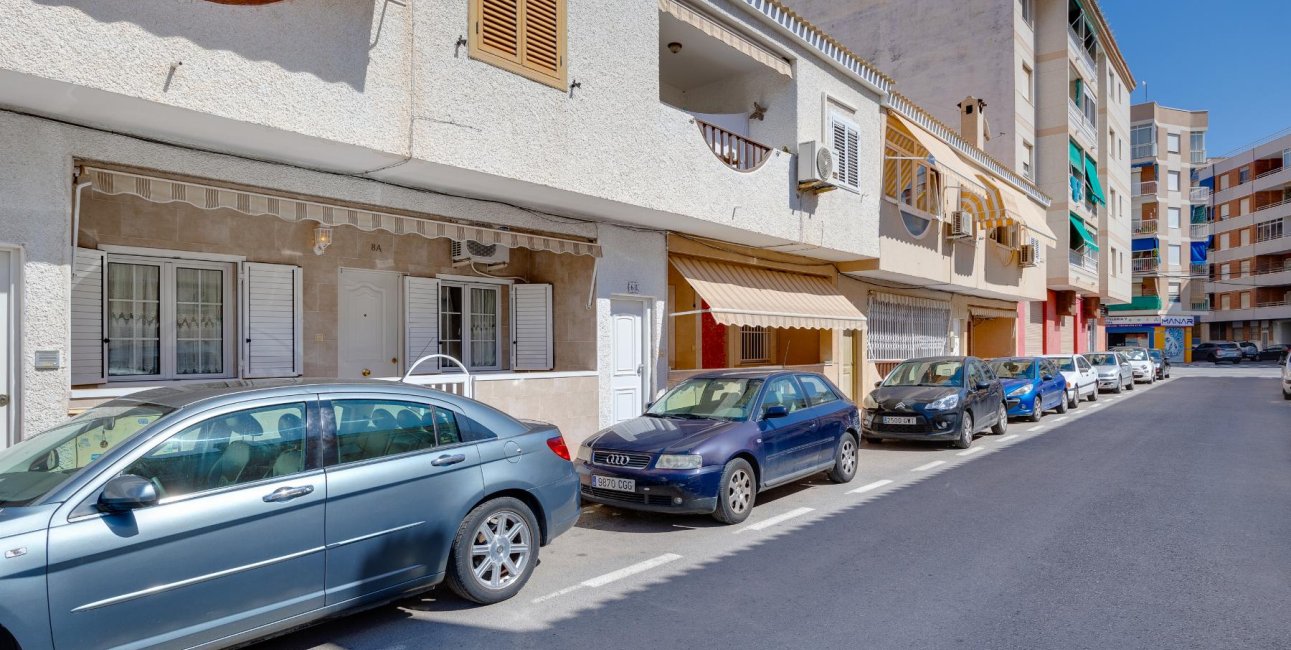 Rynek wtórny - Bungalow -
Torrevieja - Playa de La Acequion