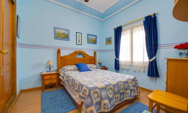 Rynek wtórny - Bungalow -
Torrevieja - Playa de La Acequion